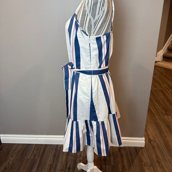 Banana Republic Americana Red white and blue striped Ruffle bottom dress 8 - Picture 4 of 9